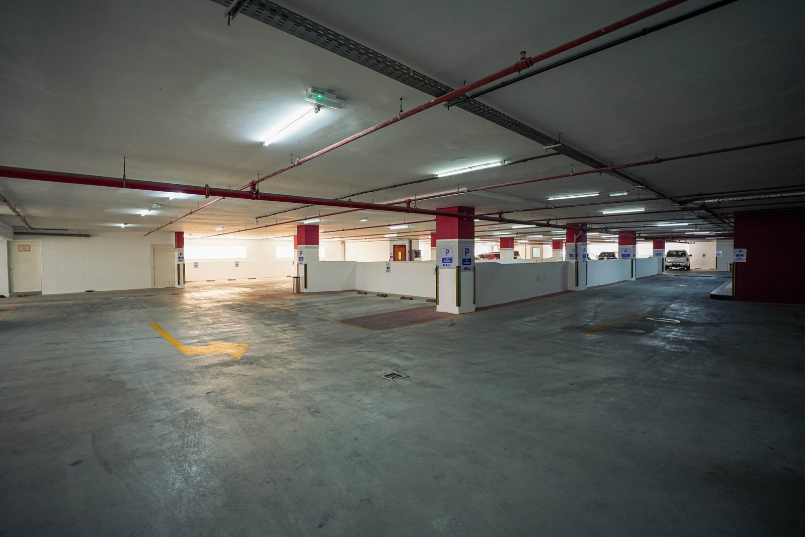 Shrooq Mall — photograph 7