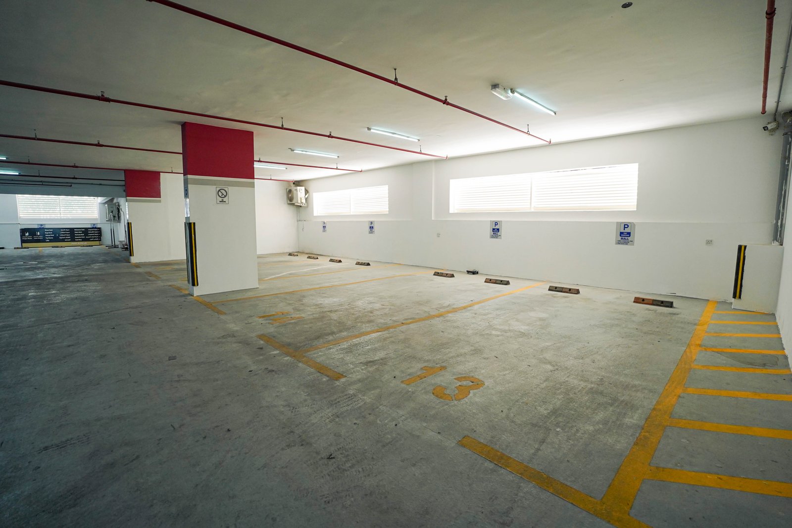 Shrooq Mall — photograph 9