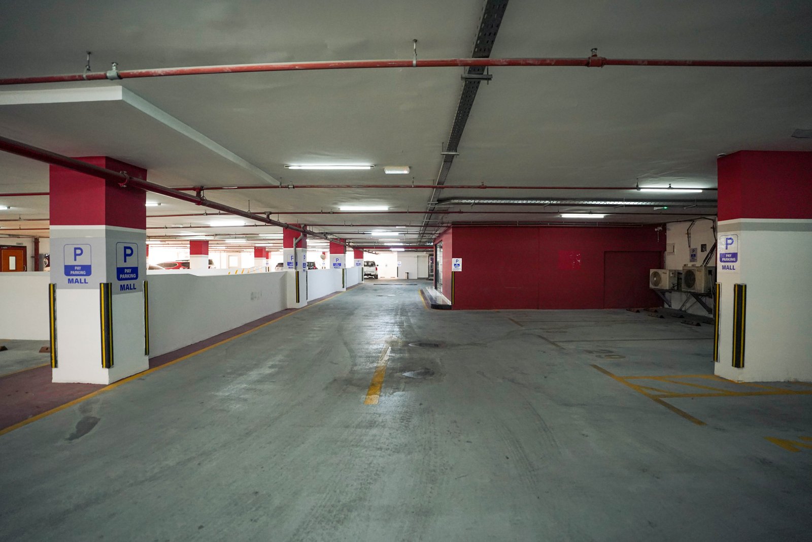 Shrooq Mall — photograph 12