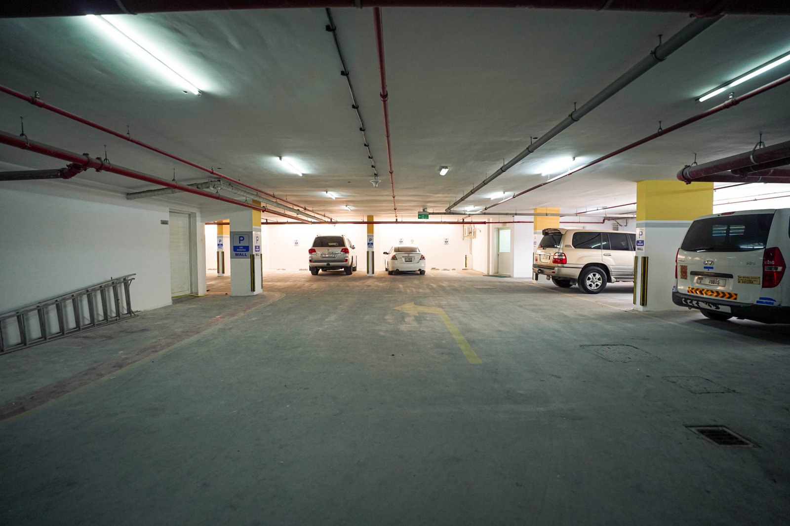 Shrooq Mall — photograph 18