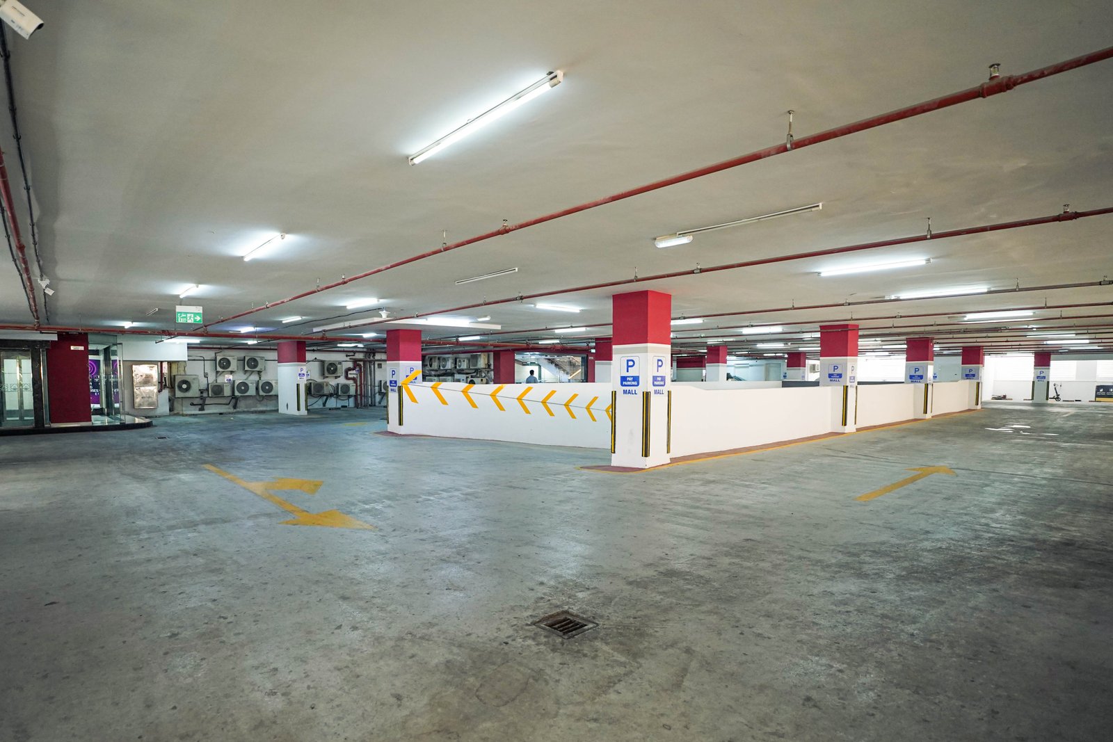 Shrooq Mall — photograph 20