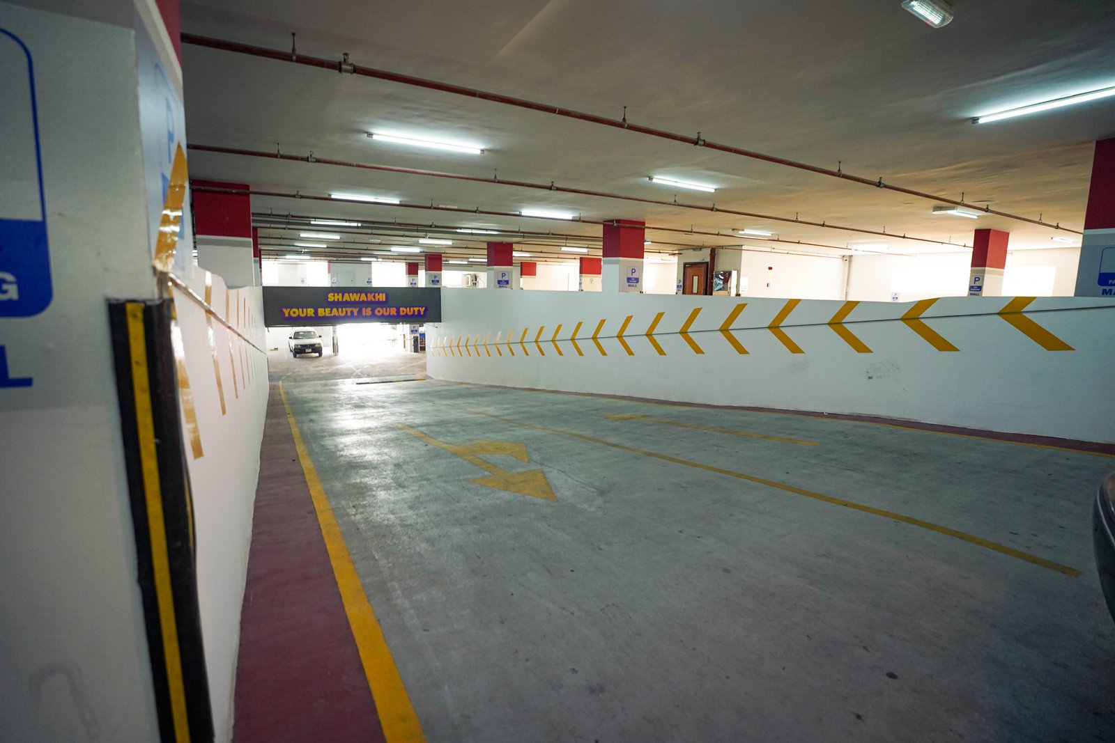 Shrooq Mall — photograph 22