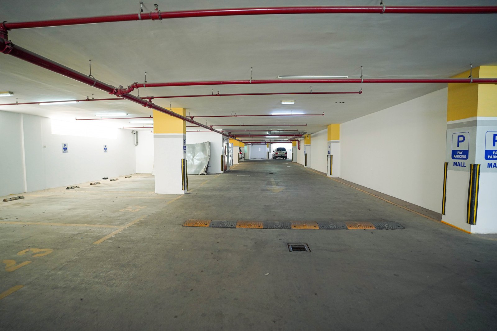 Shrooq Mall — photograph 30