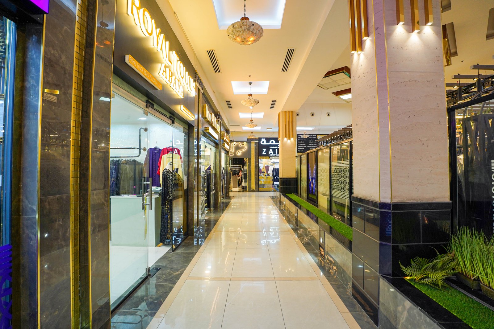 Shrooq Mall — photograph 39