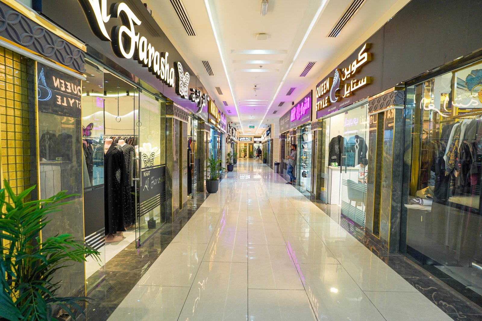 Shrooq Mall — photograph 64
