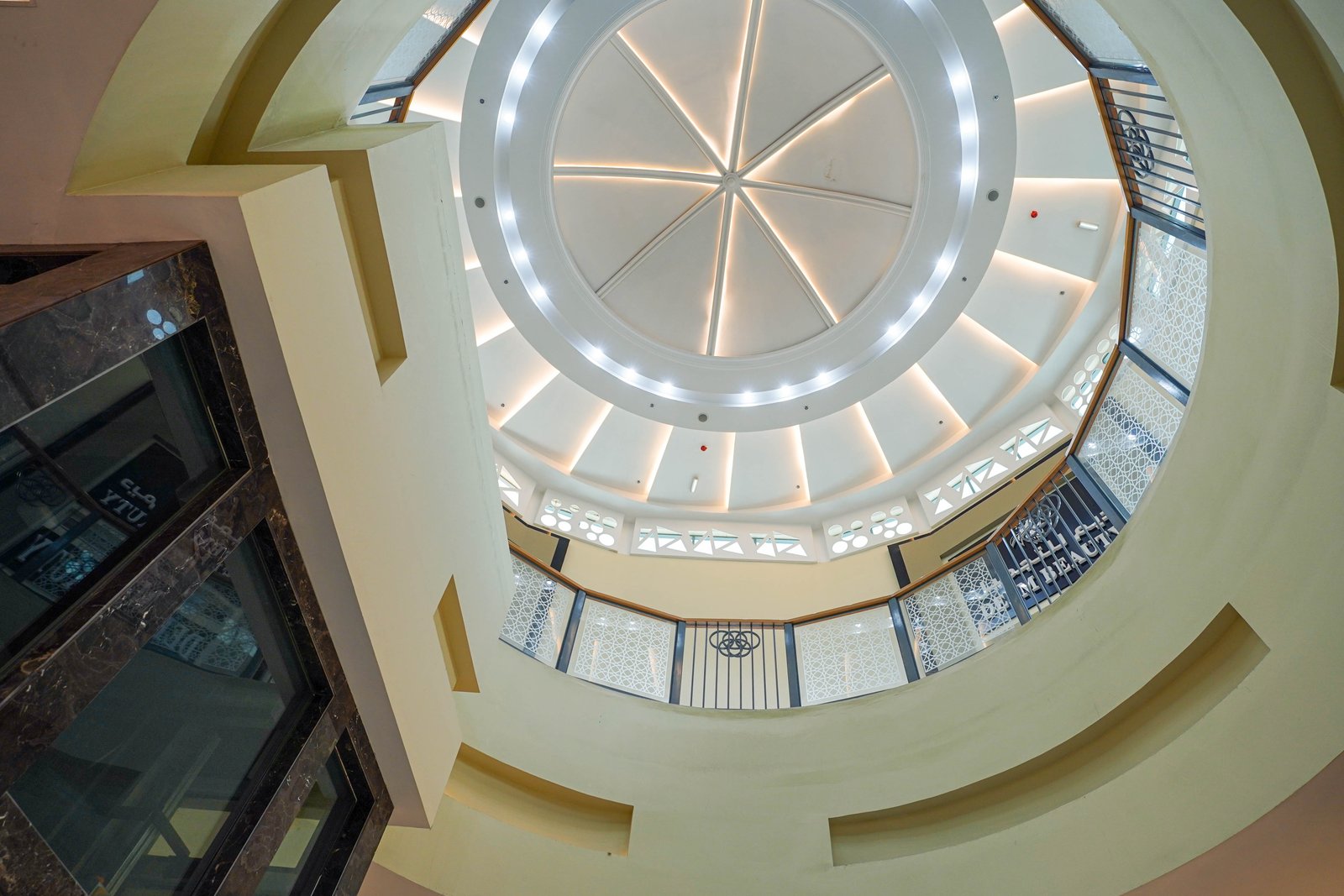 Shrooq Mall — photograph 83