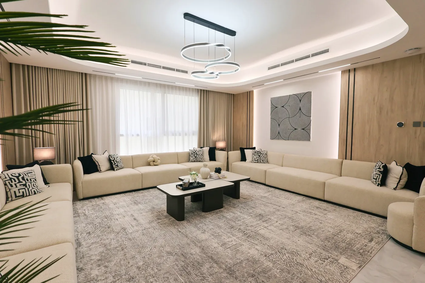 Luxury Villa, Al Hamidiya — photograph 1